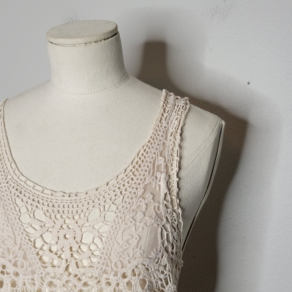 Urban Outfitters Pins and Needles Crocheted Tank Size Medium - Picture 3 of 8